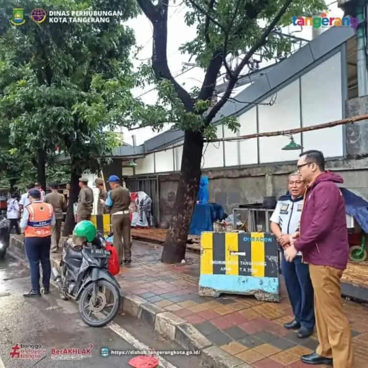 Dishub Kota Tangerang Lakukan Penataan Parkir Liar di Stasiun Batuceper