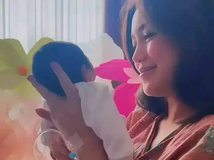 Jessica Iskandar Kehilangan 800 CC Darah Usai Melahirkan, Begini Penjelasan Dokter