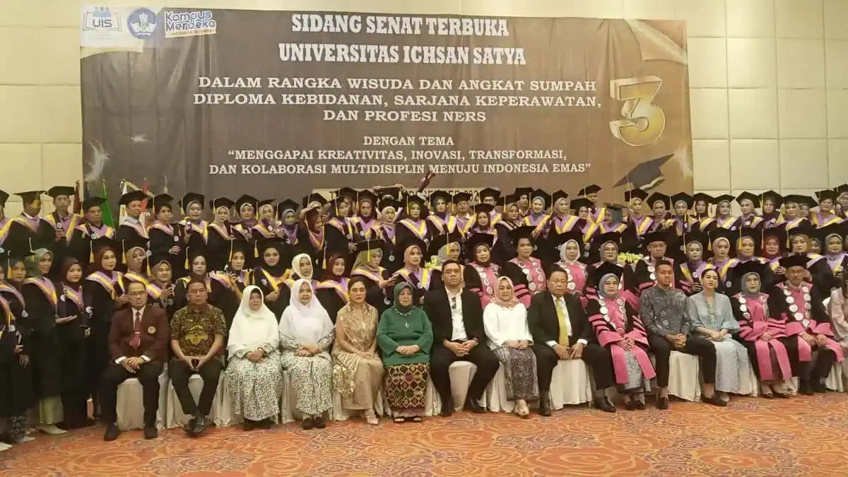 UIS Tangsel Gelar Wisuda Ke-3 dan Pengambilan Sumpah Calon Nakes UIS Tangsel Gelar Wisuda Ke-3 dan Pengambilan Sumpah Calon Nakes