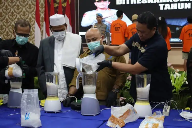 Jelang Pergantian Tahun, Polda Banten Musnahkan 4,9 Kg Sabu dan 4.186 Butir Ekstasi