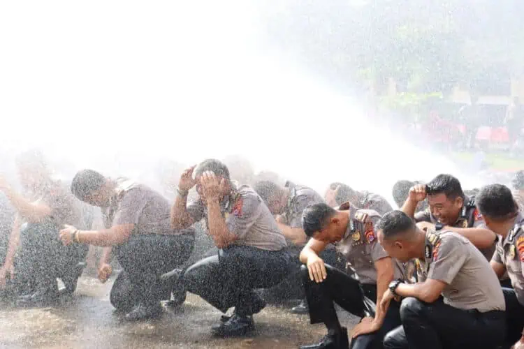 Puluhan personel Polres Serang, naik pangkat. (ISTIMEWA)