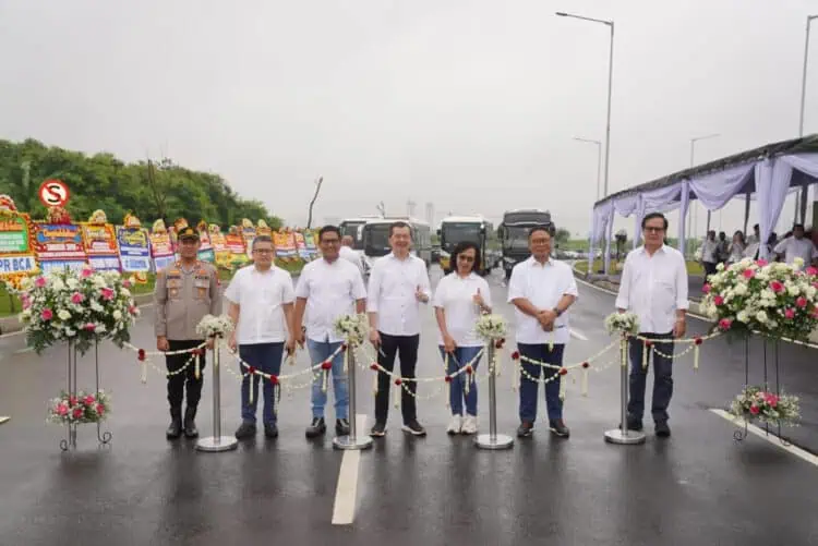 Jalan Penghubung Boulevard BSD City - Gading Serpong Diresmikan