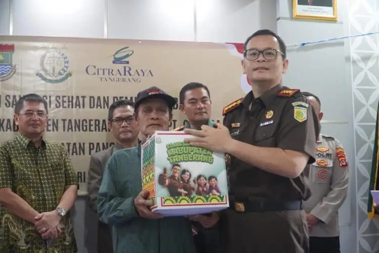 Konsisten Tekan Stunting, Kejari Kabupaten Tangerang Gandeng Ciputra Residence Bangun 32 Sanitasi Sehat