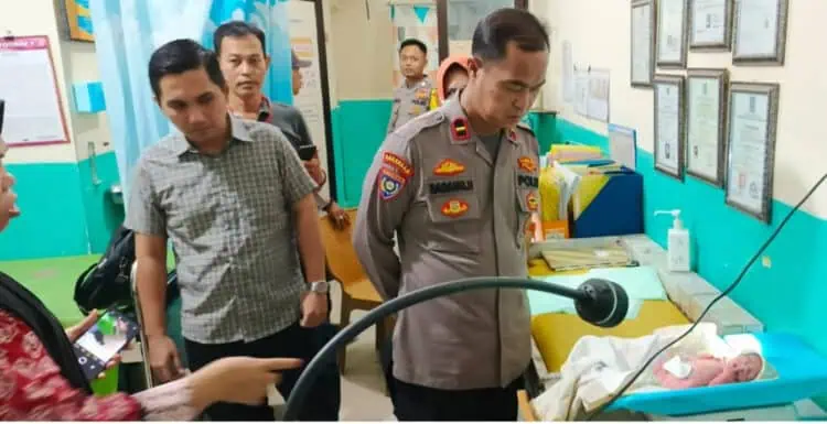 Bayi Dalam Kardus Gegerkan Warga Ciajeng Kibin Kabupaten Serang