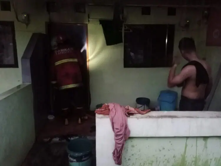 Lansia 70 Tahun Tewas Bakar Diri di Pamulang