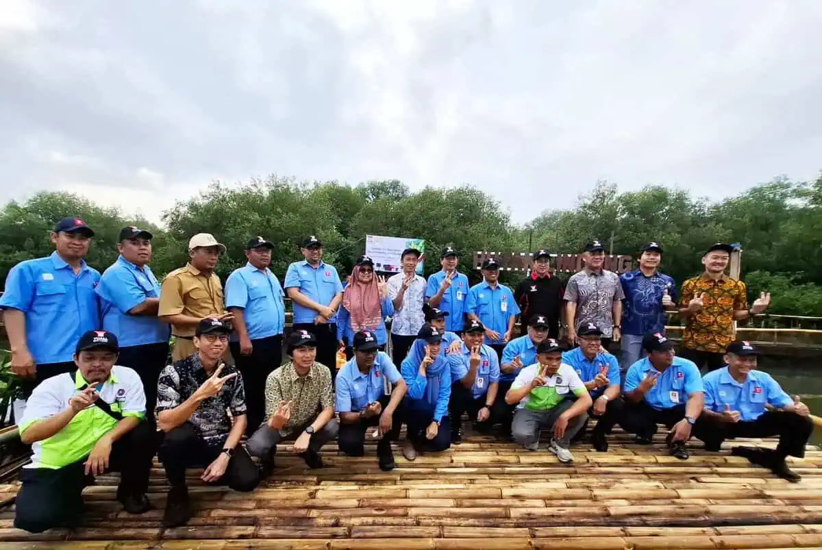 Peringati Anniversary ke 50 Tahun, PT Yuasa Battery Indonesia Tanam 500 Pohon Mangrove Peringati Anniversary ke 50 Tahun, PT Yuasa Battery Indonesia Tanam 500 Pohon Mangrove