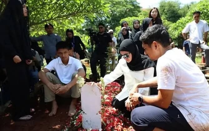 Ririn Ekawati Sangat Terpukul Atas Wafatnya Ibunda Ibnu Jamil