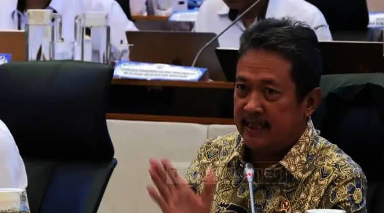 Kades Arsin dan Perangkat Desa Penanggung Jawab Pagar Laut, Didenda Rp48 Miliar
