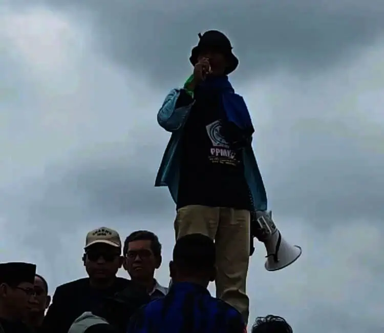 Warga Kronjo Desak Pembatalan Transaksi Tanah