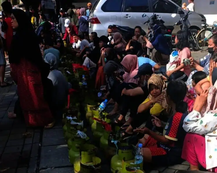 Temukan Pangkalan Jual Gas 3 Kg di Atas HET, Adukan ke Nomor Berikut