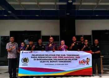 Peringati HPN 2025, Pemkab Lepas Delegasi PWI Kabupaten Tangerang ke Banjarmasin