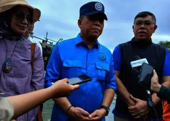 KKP Beri Beasiswa Untuk 10 Anak Nelayan di Tangerang