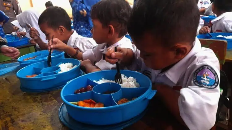 Program MBG Di Uji Coba di Pandeglang, Bupati Irna Sampaikan Pesan Ini