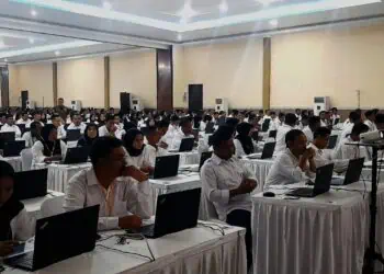 Ratusan honorer Pemkab Pandeglang, mengikuti seleksi P3K tahap pertama, beberapa waktu lalu. (DOKUMEN/SATELITNEWS.COM)