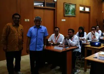 Perusahaan Umum Daerah (Perumda) Tirta Al Bantani Kabupaten Serang, melakukan peningkatan kapasitas keahlian, serta pengetahuan para karyawan dengan Pelatihan dan Sertifikasi Manajemen Air Minum Bersertifikat Kompetensi, tingkat Muda Angkatan 169. Pelatihan dan sertifikasi ini, bekerjasama dengan Yayasan Pendidikan Tirta Dharma Pamsi (YPTDP), di bawah naungan Badan Nasional Sertifikasi Profesi (BNSP). (ISTIMEWA)