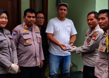 Pemotor Tinggalkan 6 Paket Narkoba di Pinggir Jalan Anggur Tangsel
