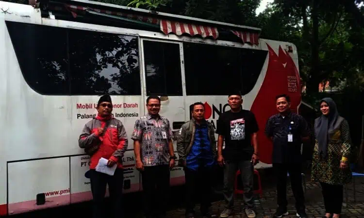Donor Darah PMI Kecamatan Pinang di Kelurahan Panunggangan Diserbu Pendonor
