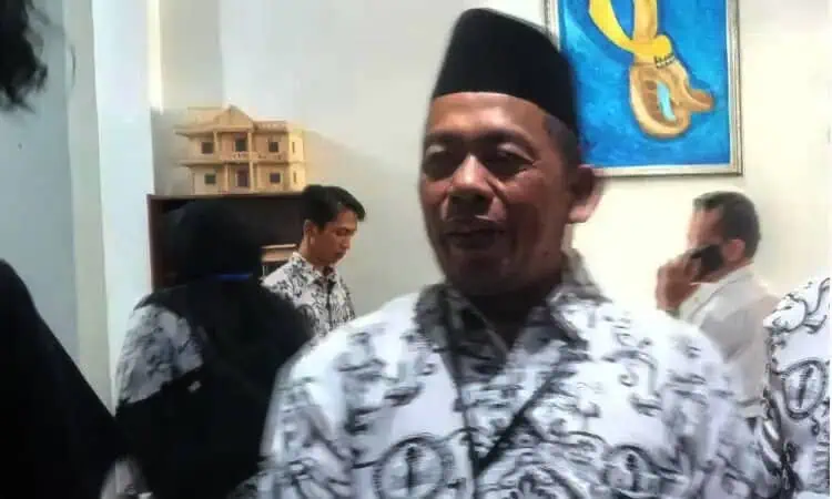 Bagio Dullah Komari Terpilih Secara Aklamasi Sebagai Ketua PGRI Kota Tangerang 2025-2030 Bagio Dullah Komari Terpilih Secara Aklamasi Sebagai Ketua PGRI Kota Tangerang 2025-2030