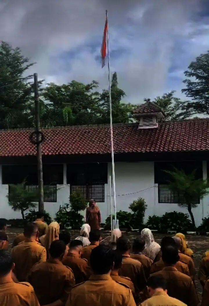 Suasana Haru, Bupati Irna Pamit Undur Diri dari Jabatannya