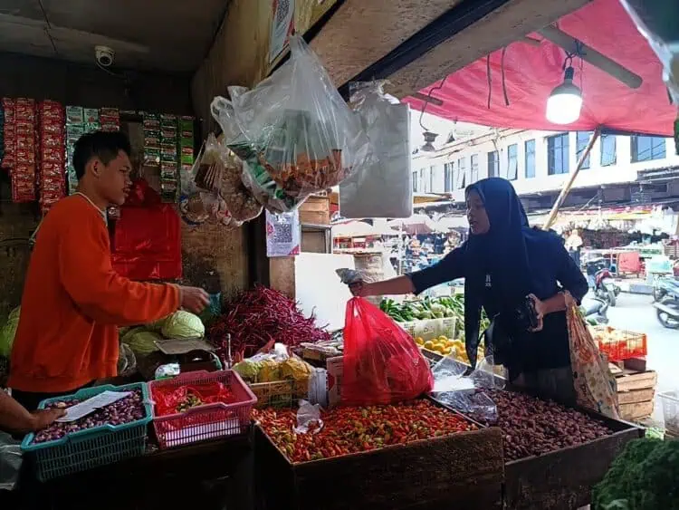 Jelang Ramadan, Harga Cabai Rawit Merah di Tangsel Tembus Rp130 per Kg