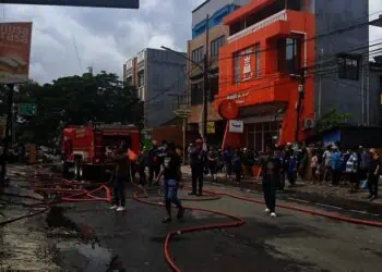 6 Bangunan di Karawaci Ludes Terbakar Gegara Gas Bocor, 2 Orang Alami Luka Bakar