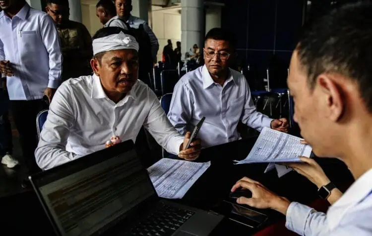 Dedi Mulyadi Lawan Penambang Ilegal