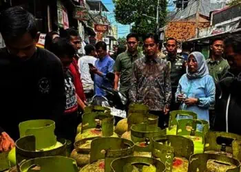 Saat Tinjau Pangkalan Gas Melon, Gibran: Maaf Ya, Kemarin
