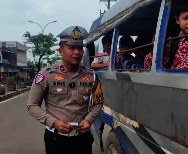 Odong-odong Nekat Bawa Puluhan Siswa SD Menuju Wilayah Baduy Langsung Ditindak