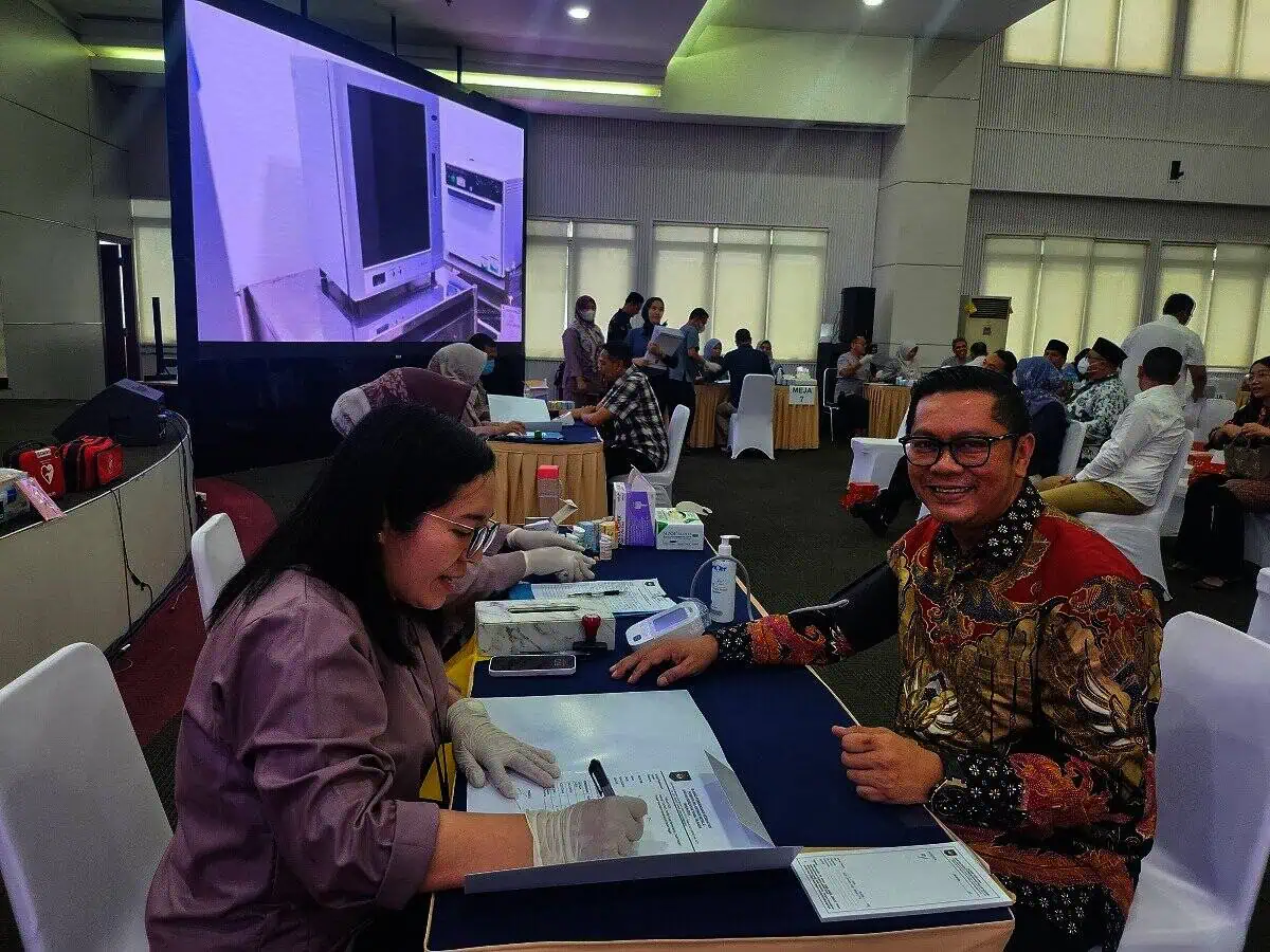 Hasil Tes Kesehatan Bagus, Sachrudin-Maryono Siap Ikuti Pelantikan dan Retret Hasil Tes Kesehatan Bagus, Sachrudin-Maryono Siap Ikuti Pelantikan dan Retret