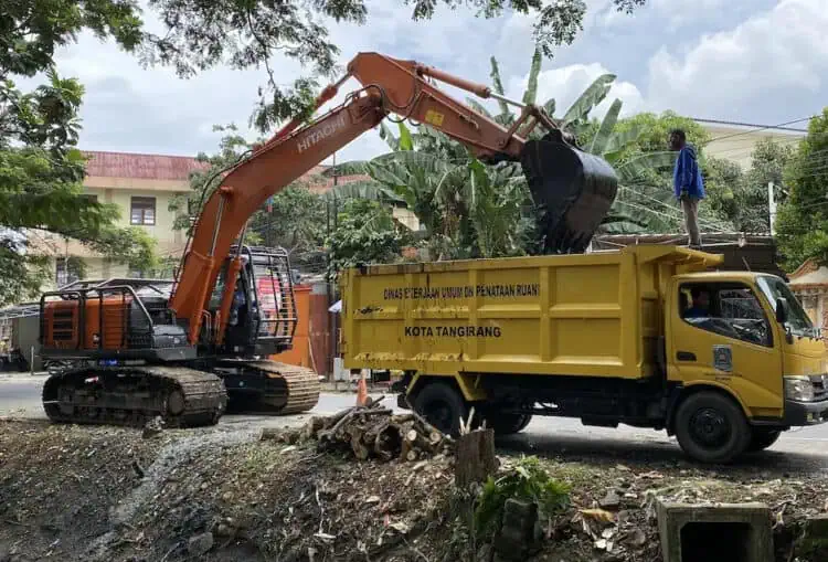 Tingkatkan Mitigasi Banjir, Pemkot Tangerang Normalisasi Saluran Bendung Tanah Tinggi 3