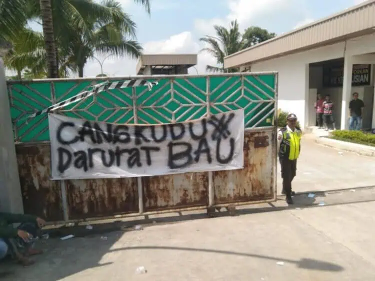 Didemo Warga Balaraja Gegara Bau Tak Sedap, Pabrik PVC Ternyata Tak Berizin