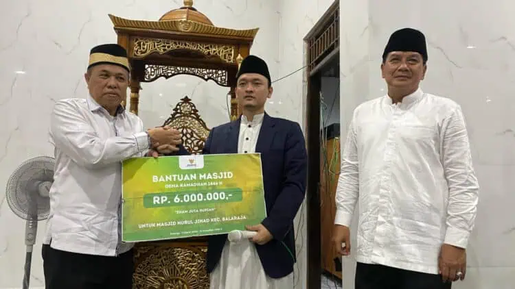 Pemkab Tangerang Salurkan Rp 580 Juta untuk 29 Masjid