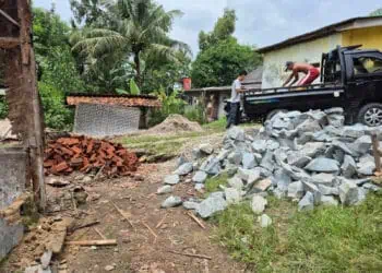 Rumah Emak Wantin di Desa Sukamanah Kecamatan Jambe Mulai Dibangun
