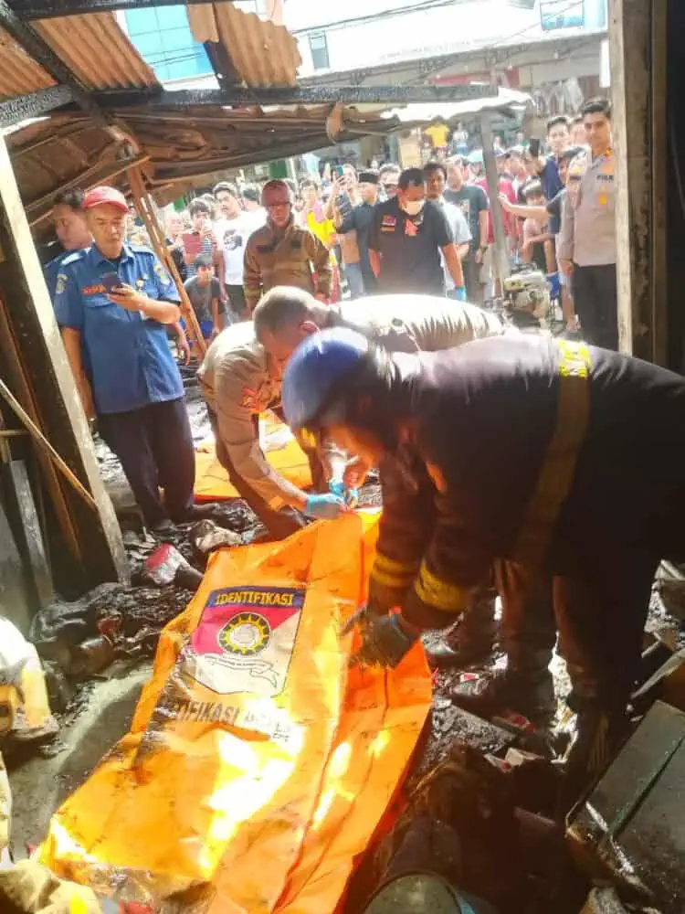 Bengkel Motor Di Cisoka Terbakar, Dua Orang Tewas Dengan Luka Bakar Hebat