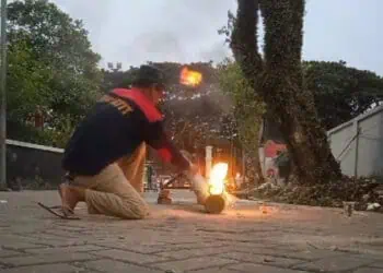 Tradisi Menyalakan Meriam Saat Berbuka Puasa Jadi Momen Ditunggu-tunggu di Rangkasbitung