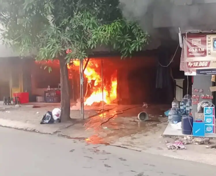 Tempat Laundry di Pondok Aren Terbakar, Kerugian Rp 200 Juta