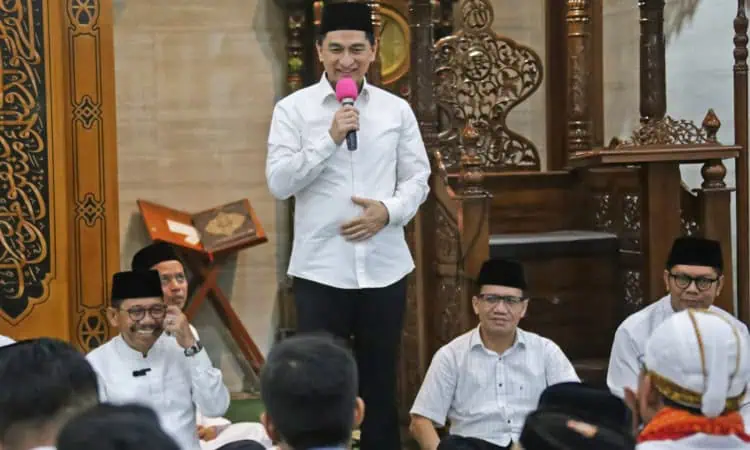 Di Hadapan Sachrudin, Wagub Banten Janjikan Perbaikan Jalan dan Bersihkan Sungai