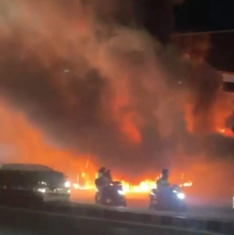 Bocah Main Petasan, Empat Ruko di Serpong Utara Terbakar