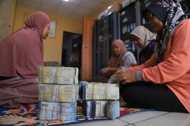 Warga Cipondoh Rela Menabung Recehan Puluhan Tahun Demi Bayar PBB-P2