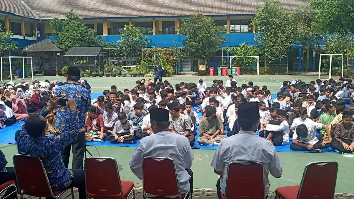 Buka Pesantren Ramadan di SMP Negeri 18 Kota Tangerang, Jamaluddin: Kuatkan Iman dan Takwa