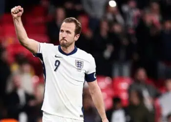 Inggris vs Latvia, Sapu Bersih Laga Kandang