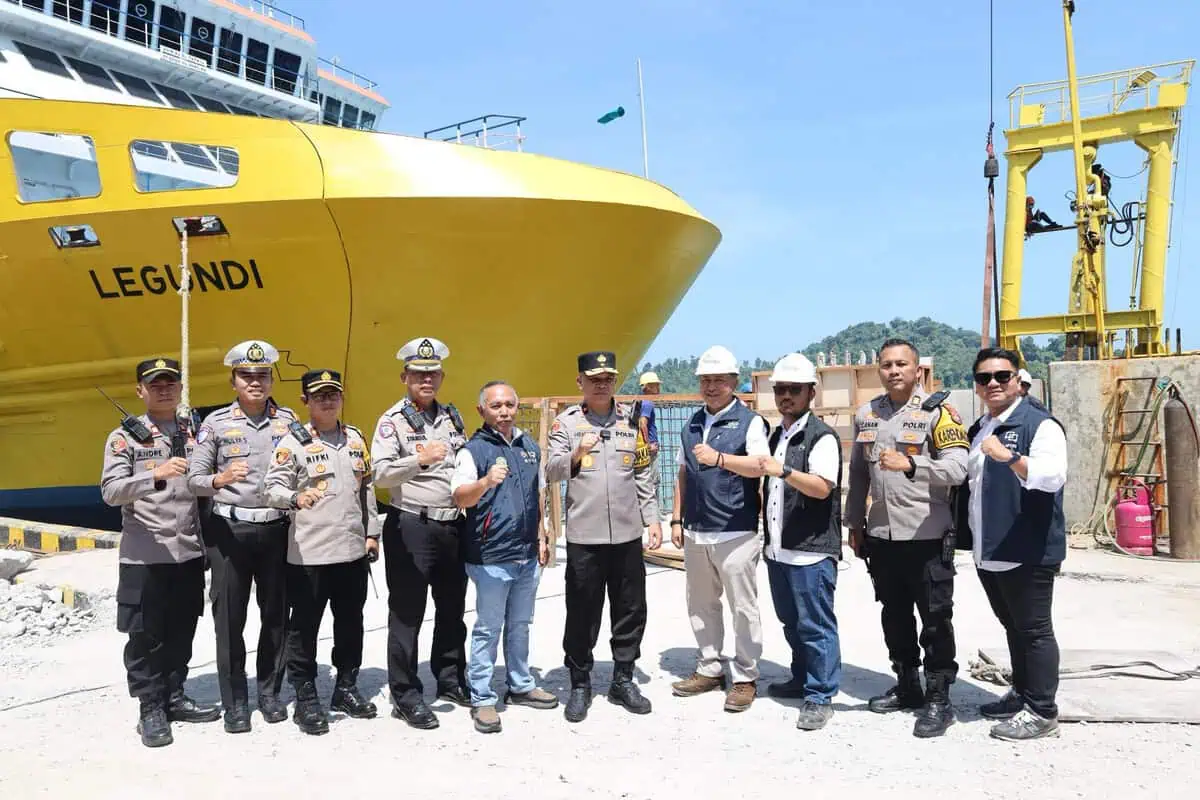 Wakapolda Banten Tinjau Pos Pengamanan dan ASDP Merak Wakapolda Banten Tinjau Pos Pengamanan dan ASDP Merak