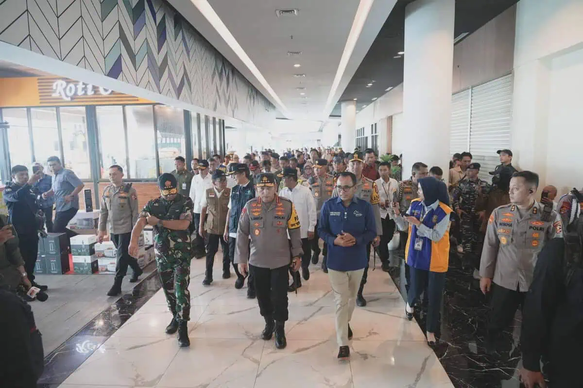 Cek Arus Mudik, Menko PMK Kunjungi Pelabuhan Merak Cek Arus Mudik, Menko PMK Kunjungi Pelabuhan Merak
