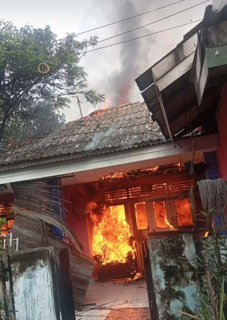 3 Rumah dan 5 Kontrakan di Cikokol Ludes Dilalap Sijago Merah