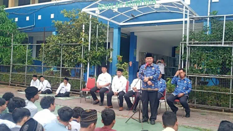 Buka Pesantren Ramadan di SMP Negeri 18 Kota Tangerang, Jamaluddin: Kuatkan Iman dan Takwa