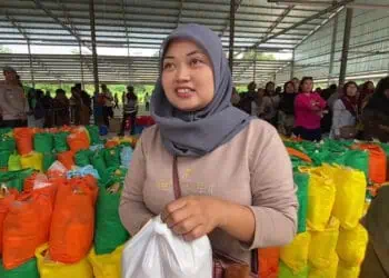 Pasar Murah di Lebak Diserbu Warga