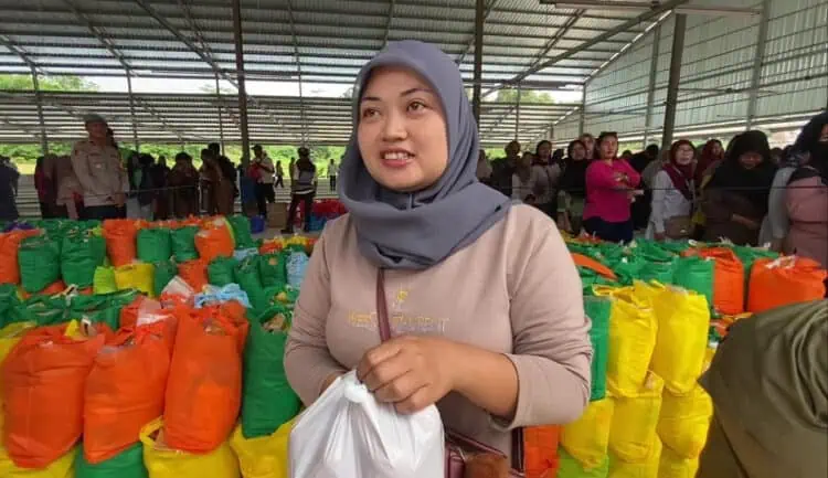 Pasar Murah di Lebak Diserbu Warga