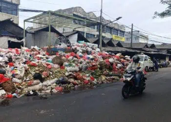 Pengangkutan Sampah Terganggu Setelah Pejabat DLH Tangsel Ditahan