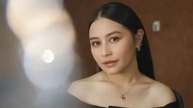 Luna Maya dan Maxime Bouttier Bakal Nikah, Prilly Latuconsina Bahagia