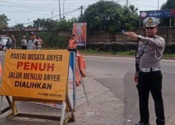 Objek Wisata Dipadati Wisatawan, Personel Polda Banten Lakukan Pengamanan Intensif